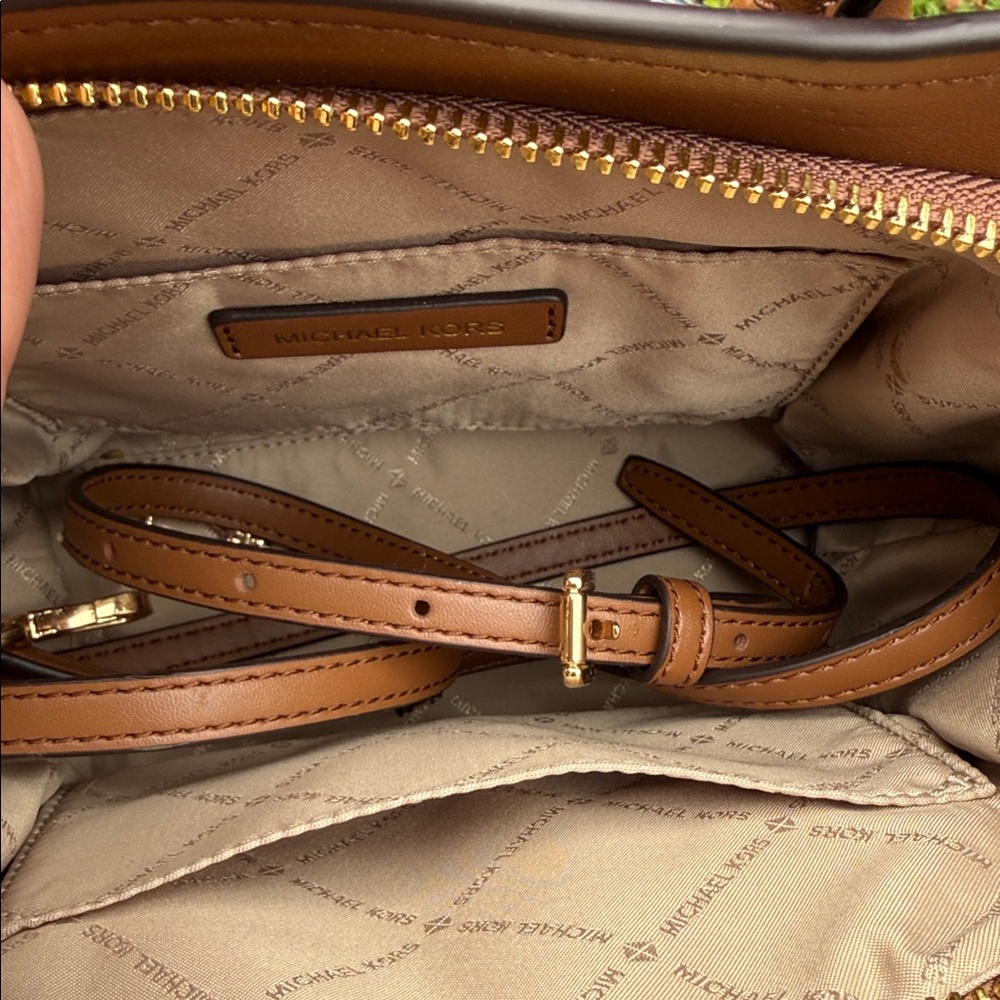 Michael Kors Brown Avril SM TZ Satchel - Picture 2 of 10